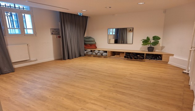 Salle de Yoga / Méditation de 27m2 à Paris 11ème